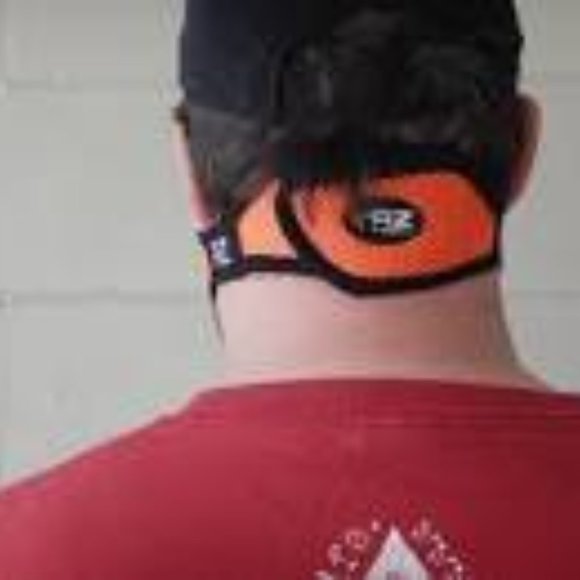 Mens Orange Breathable Xercise Mask 2 Exhale Valve - Picture 4 of 7